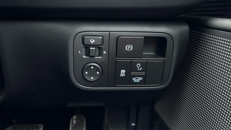 Hyundai IONIQ 6 168kW Premium 77kWh 4dr Auto Electric Saloon